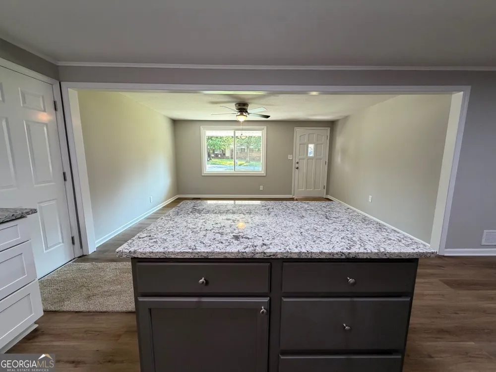 65 W Meadowcliff CIR Carrollton, GA 30116