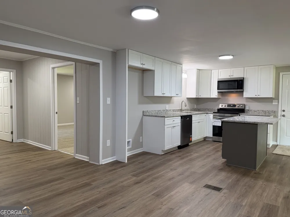 65 W Meadowcliff CIR Carrollton, GA 30116