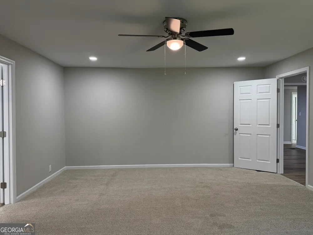 65 W Meadowcliff CIR Carrollton, GA 30116