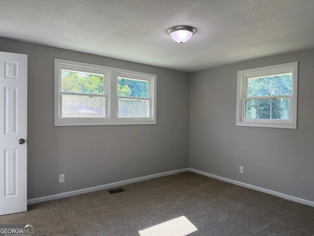 65 W Meadowcliff CIR Carrollton, GA 30116