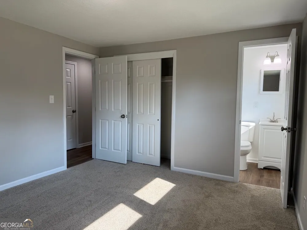65 W Meadowcliff CIR Carrollton, GA 30116