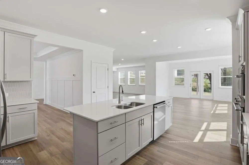 209 Deer Valley RUN Canton, GA 30115