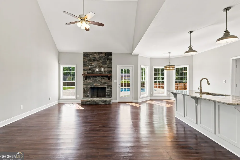 5 Ellen CT SW Rome, GA 30165