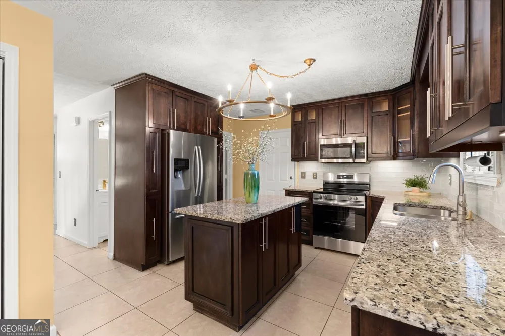 2431 Stonebridge LN Duluth, GA 30096