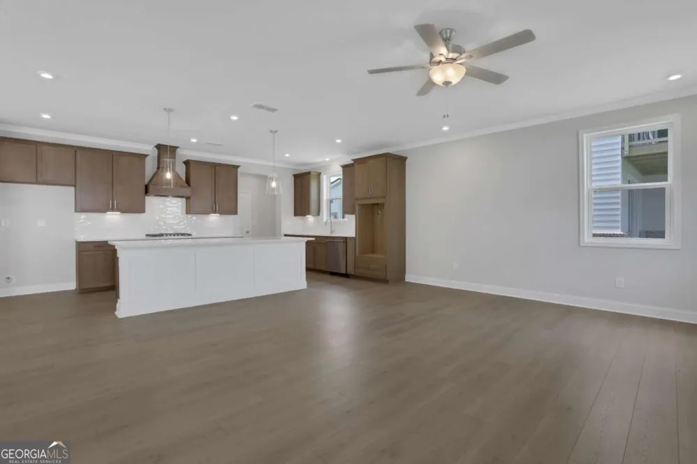 4081 Adler CIR Buford, GA 30519