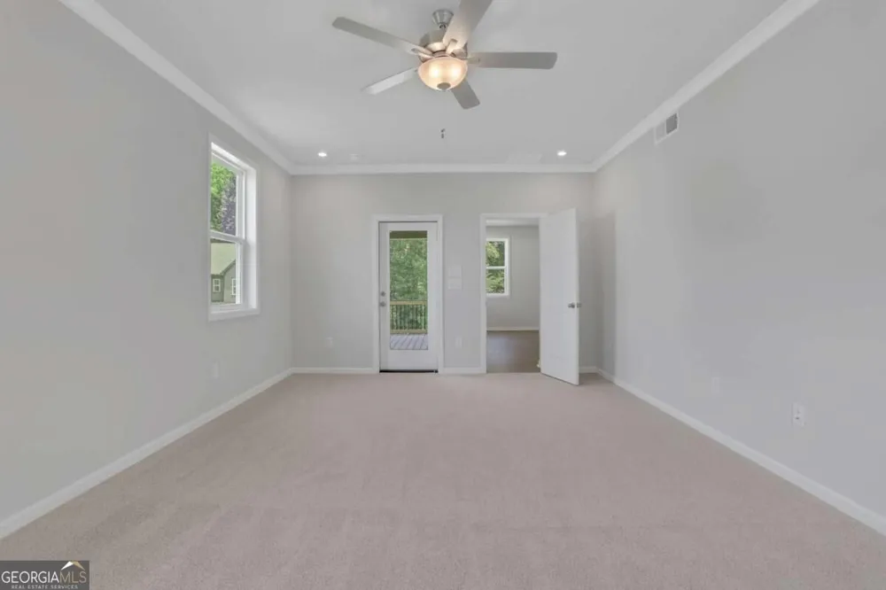 4081 Adler CIR Buford, GA 30519