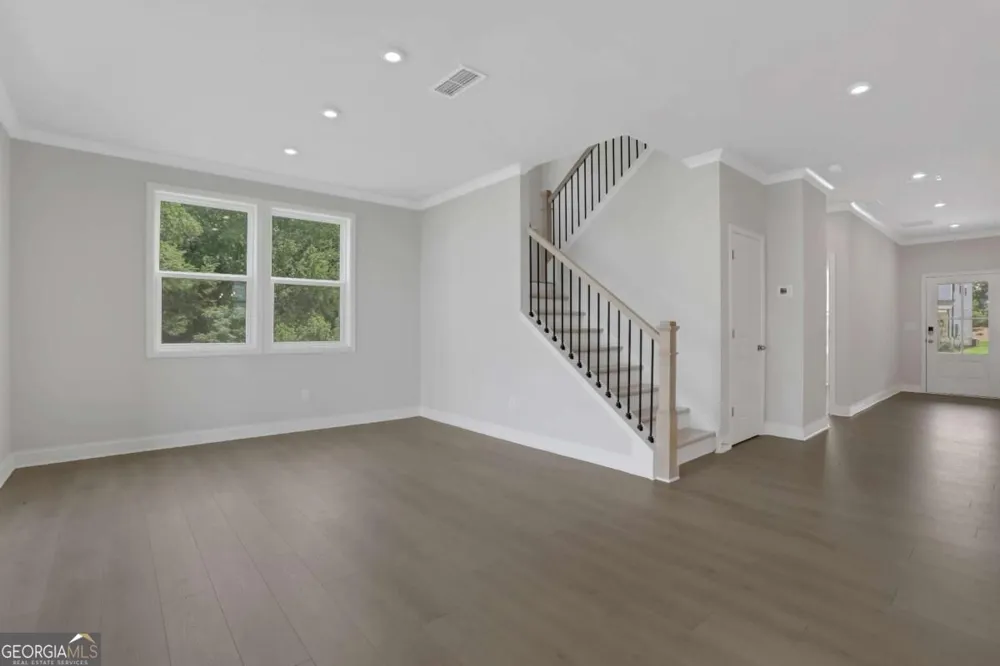 4081 Adler CIR Buford, GA 30519