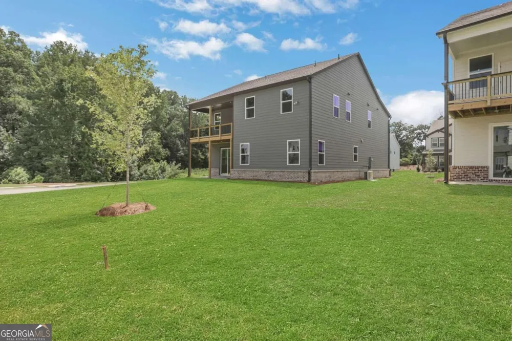 4081 Adler CIR Buford, GA 30519