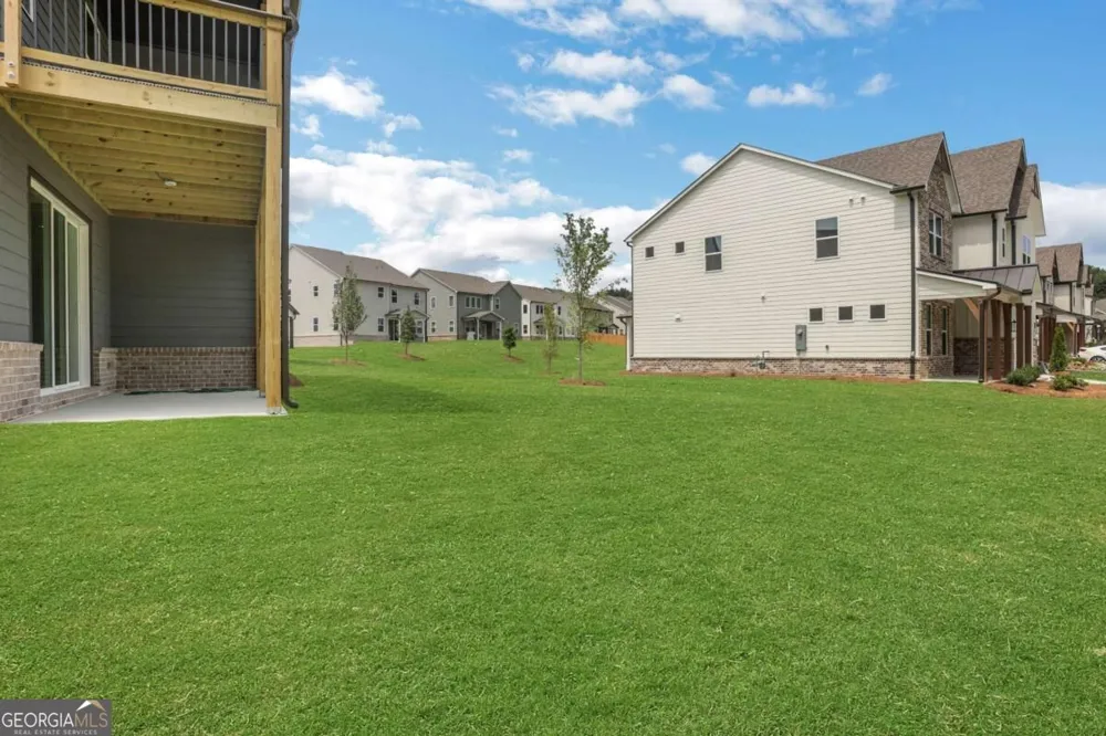 4081 Adler CIR Buford, GA 30519