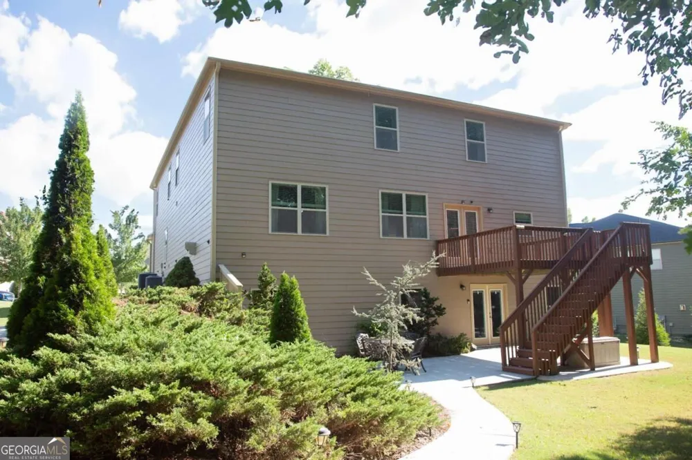 2410 Cain CIR Dacula, GA 30019