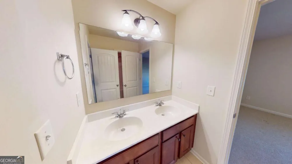 2410 Cain CIR Dacula, GA 30019