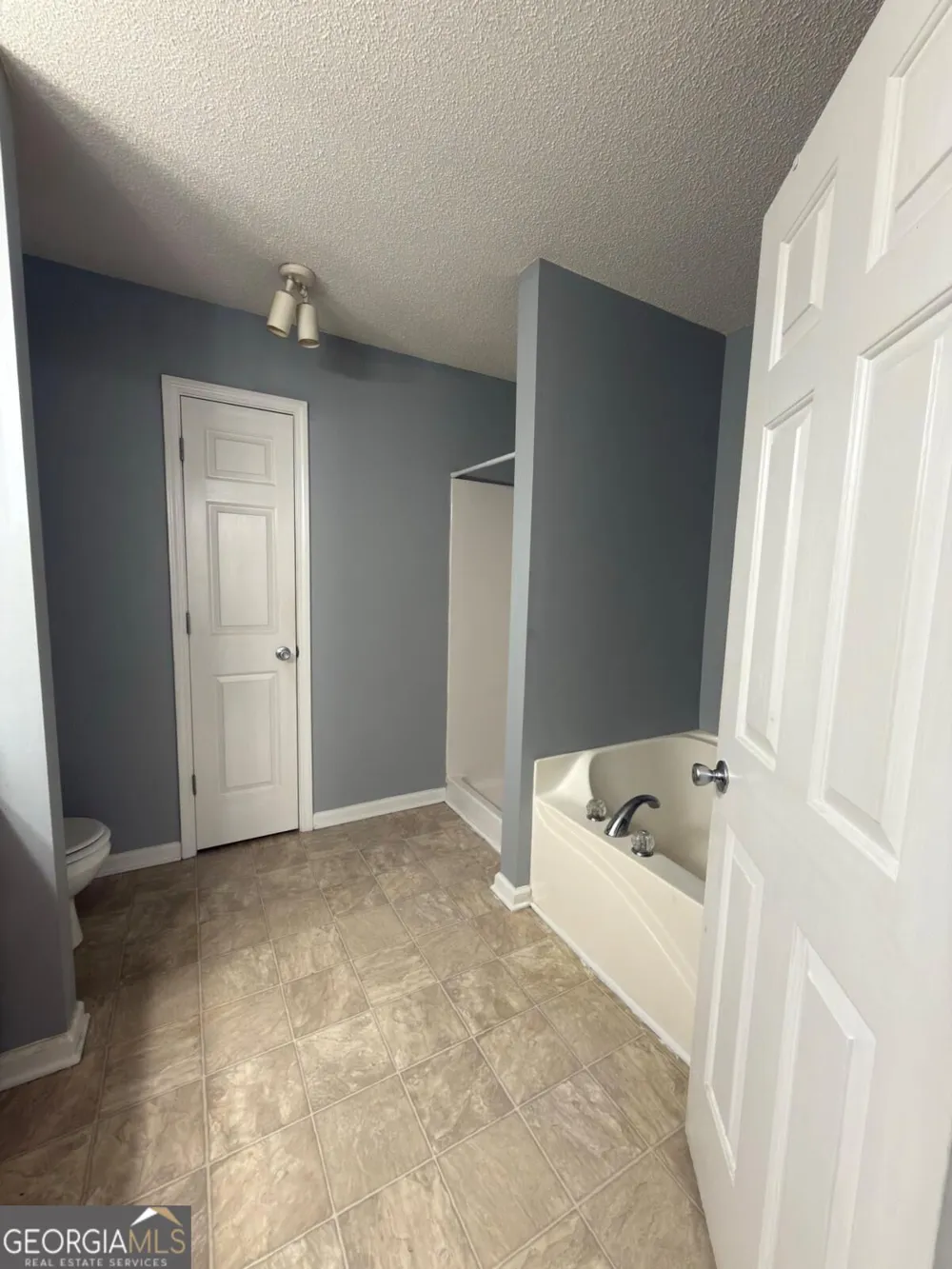 549 Maggie LN Jonesboro, GA 30238
