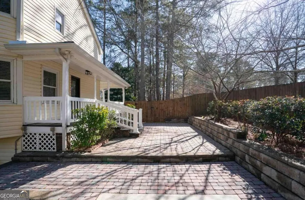 1967 Temple Johnson RD Loganville, GA 30052