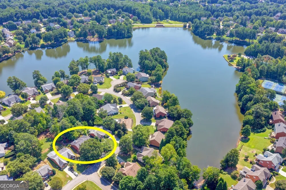 1105 Bookhout DR Cumming, GA 30041