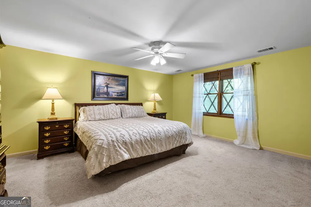 400 Darren DR Fayetteville, GA 30215