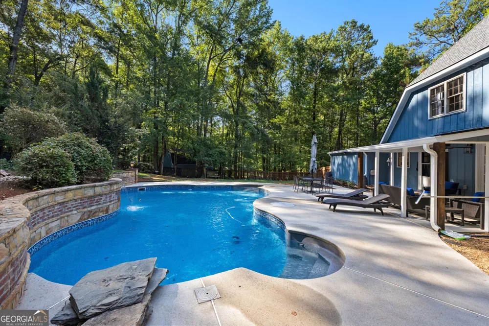 400 Darren DR Fayetteville, GA 30215