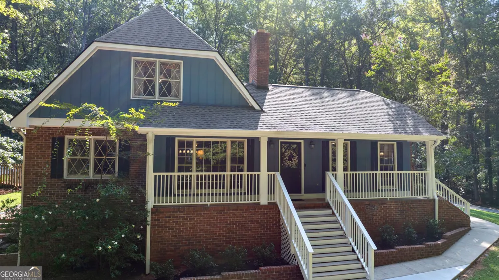 400 Darren DR Fayetteville, GA 30215