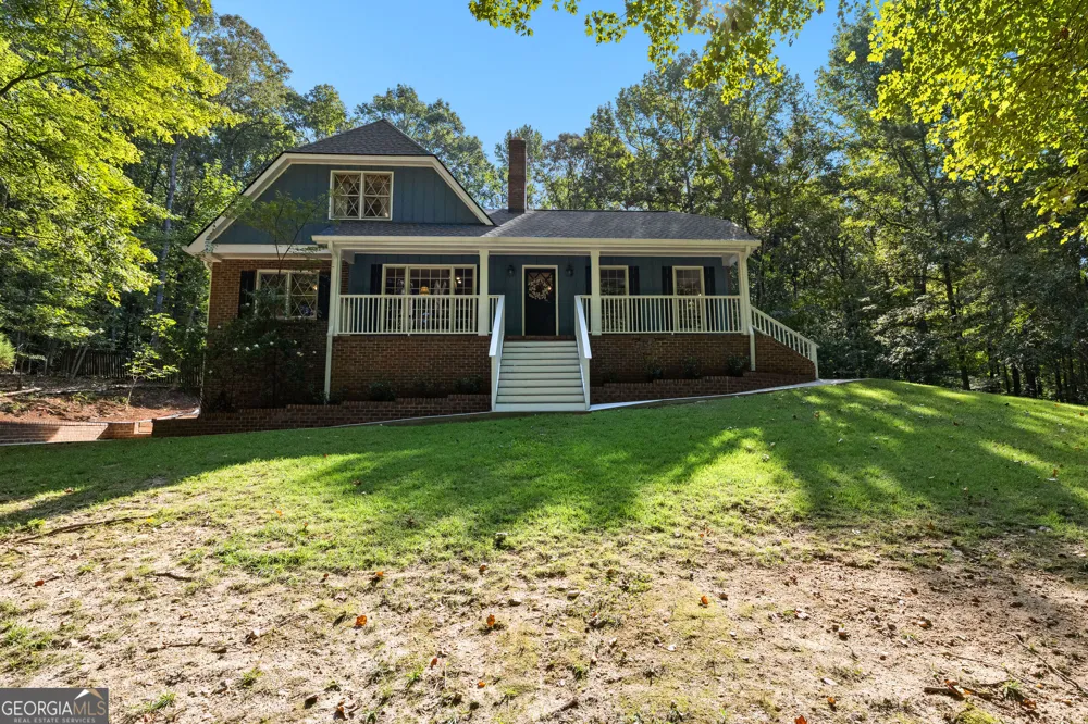 400 Darren DR Fayetteville, GA 30215
