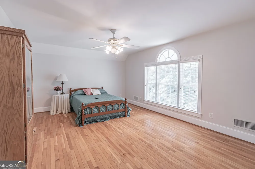 3562 Thompson Mill RD Buford, GA 30519