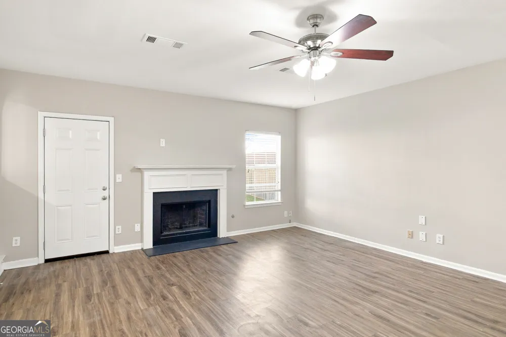 7650 Bowhead CT Fairburn, GA 30213