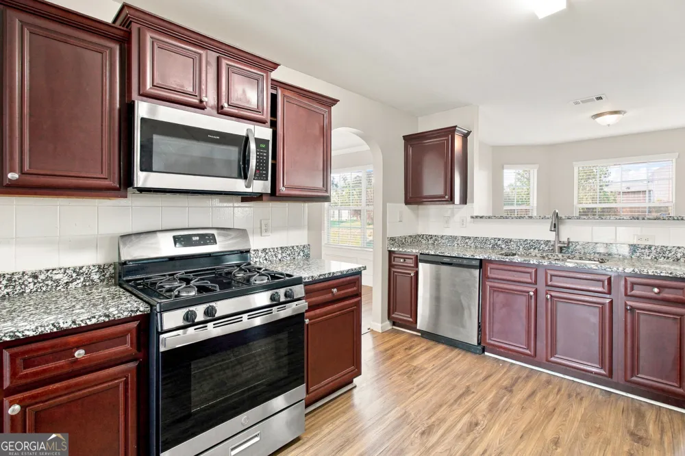 7650 Bowhead CT Fairburn, GA 30213