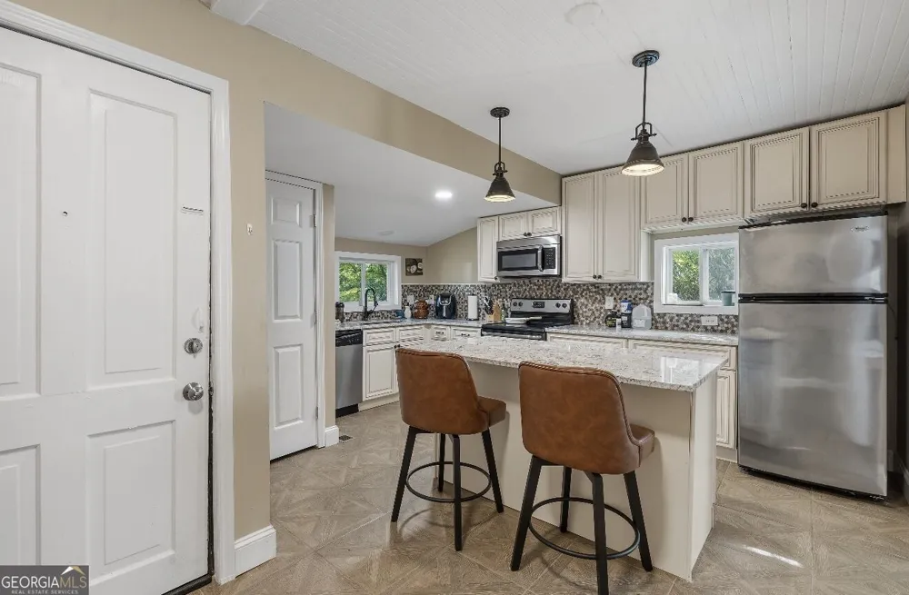 89 Cole ST Newnan, GA 30263