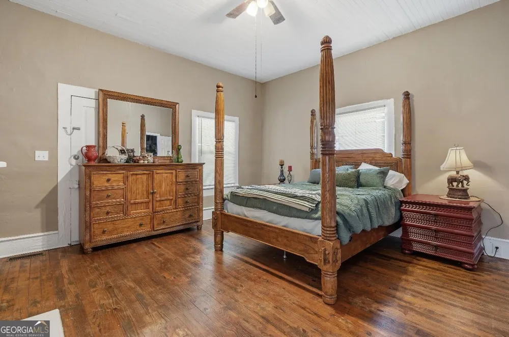 89 Cole ST Newnan, GA 30263