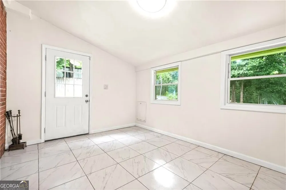 574 Hickory Hills CT Stone Mountain, GA 30083