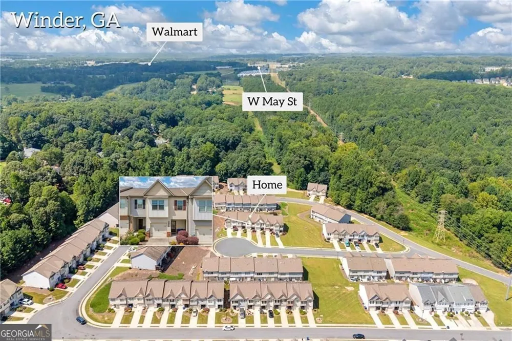 1735 Snapping CT Winder, GA 30680