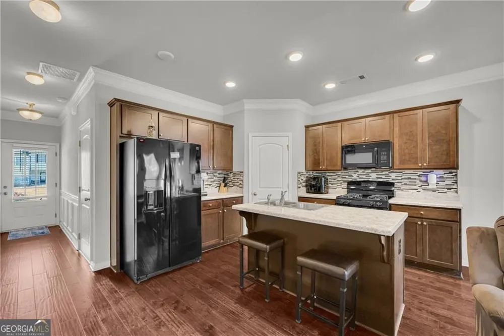 1735 Snapping CT Winder, GA 30680
