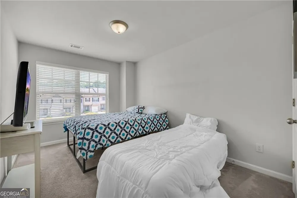 1735 Snapping CT Winder, GA 30680