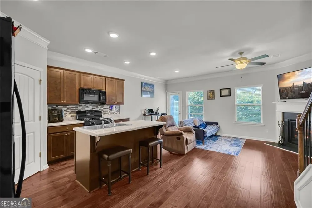 1735 Snapping CT Winder, GA 30680