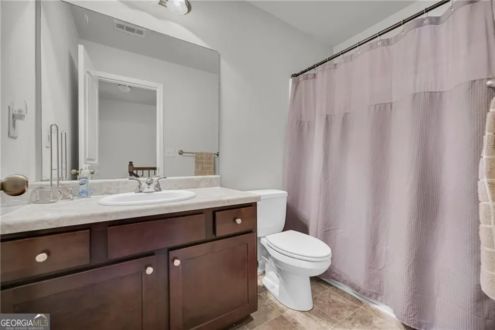 1735 Snapping CT Winder, GA 30680
