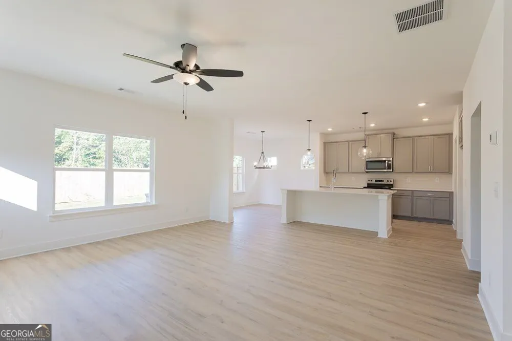 3041 Sea Aster WAY Buford, GA 30519