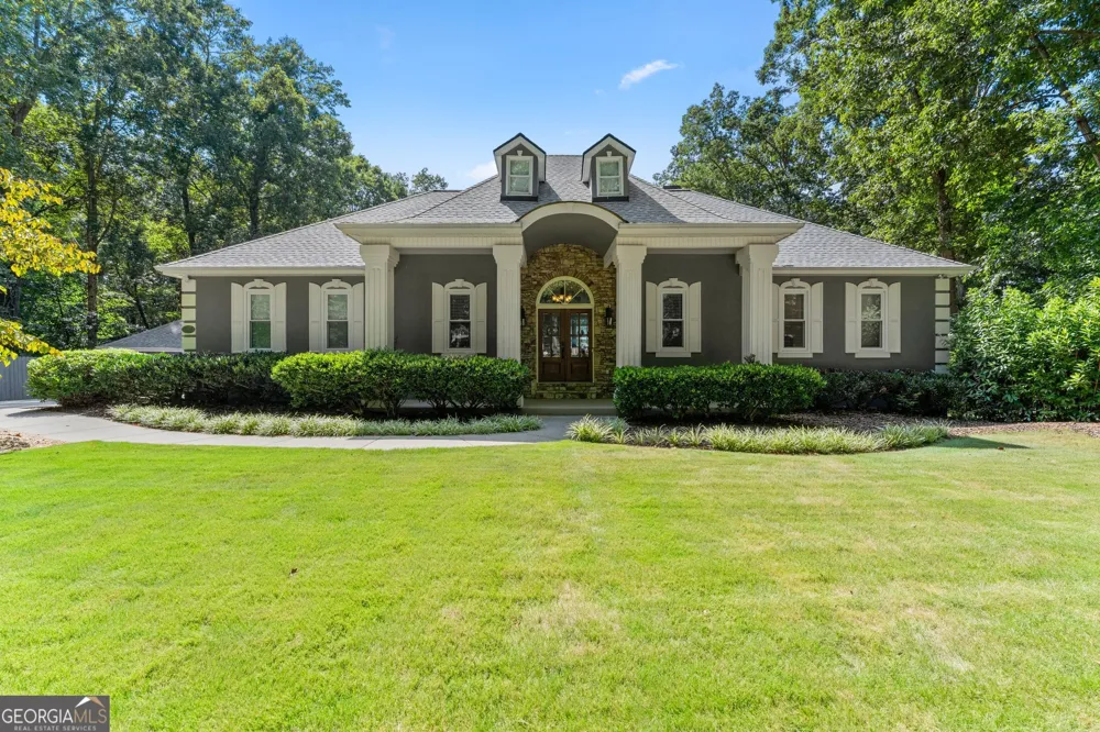 5725 Ash DR Cumming, GA 30040