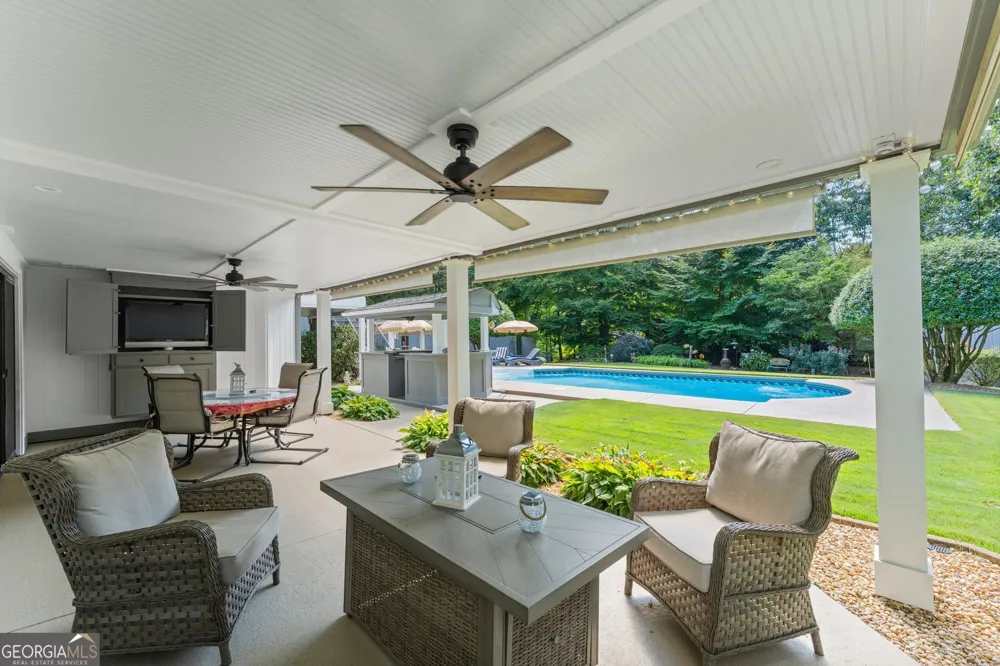 5725 Ash DR Cumming, GA 30040