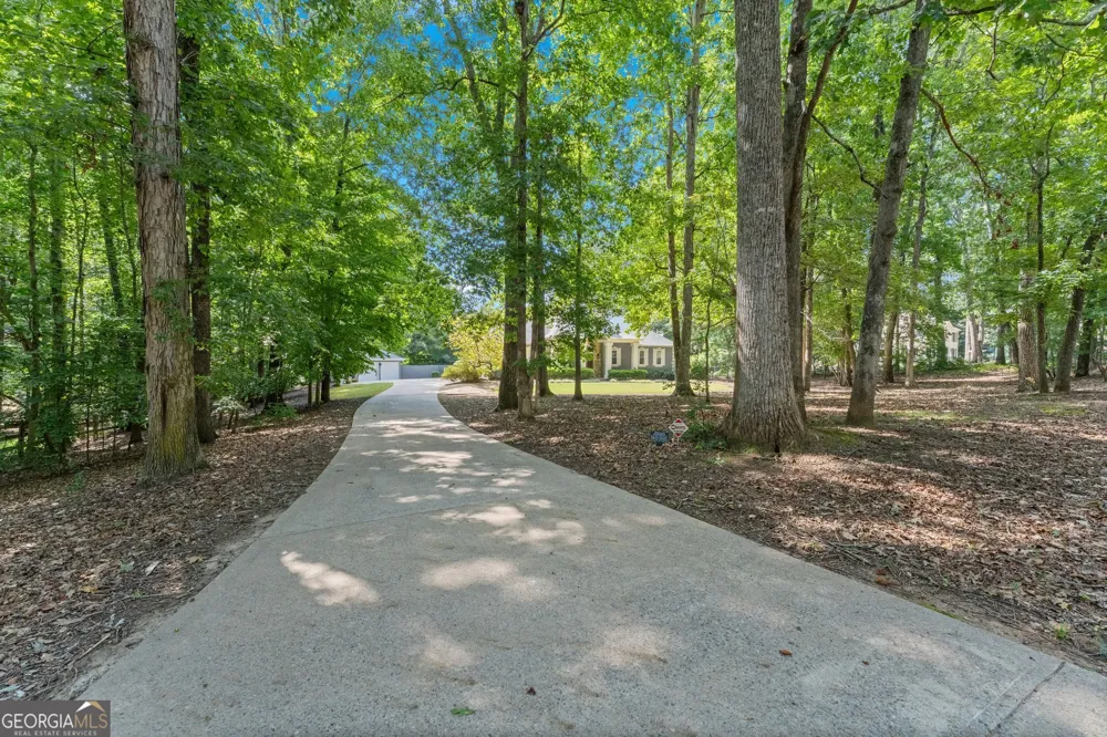 5725 Ash DR Cumming, GA 30040