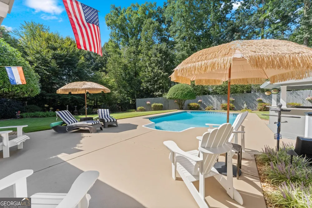 5725 Ash DR Cumming, GA 30040