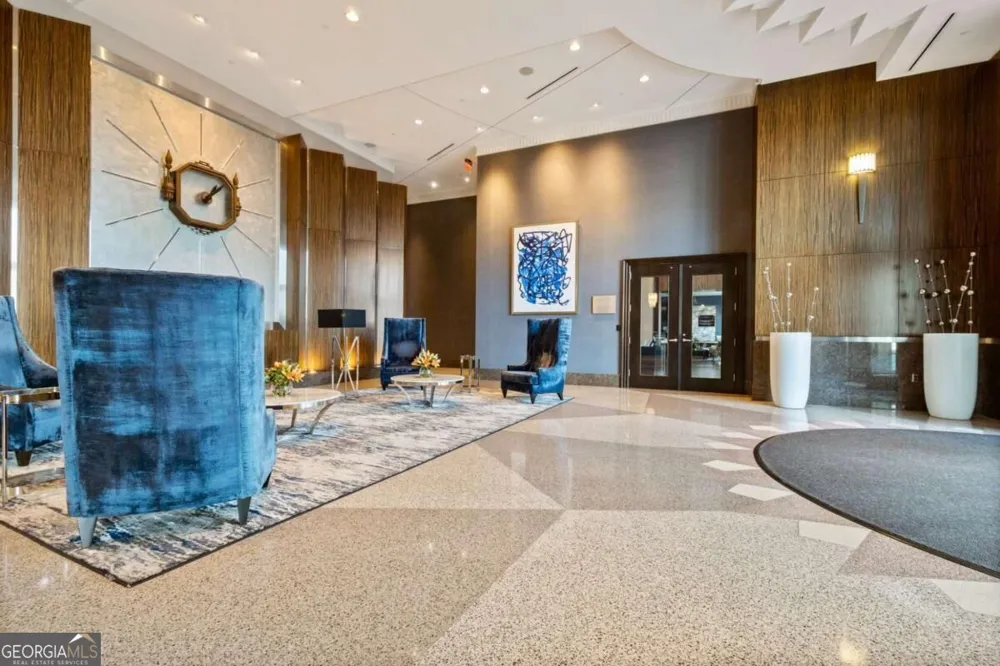 270 17th ST NW Atlanta, GA 30363