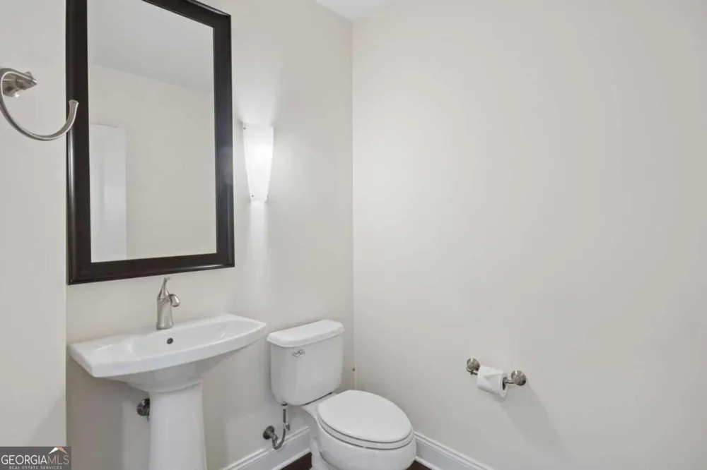 270 17th ST NW Atlanta, GA 30363
