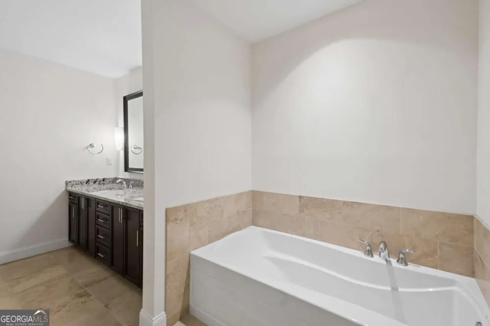 270 17th ST NW Atlanta, GA 30363