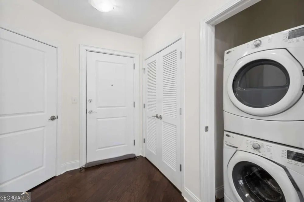270 17th ST NW Atlanta, GA 30363