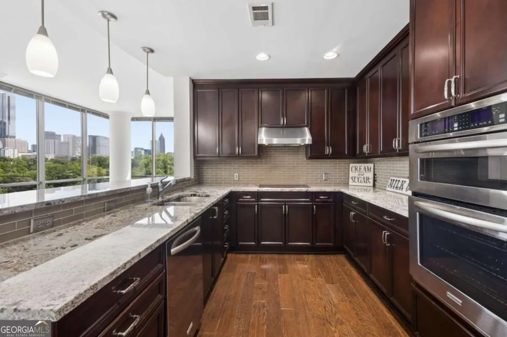 270 17th ST NW Atlanta, GA 30363
