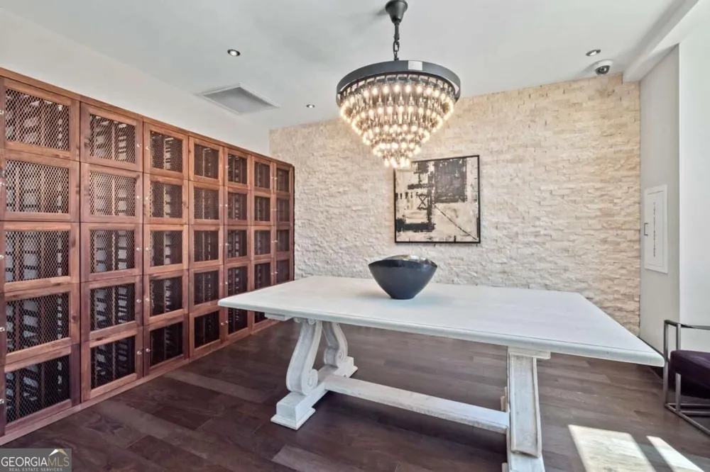 270 17th ST NW Atlanta, GA 30363
