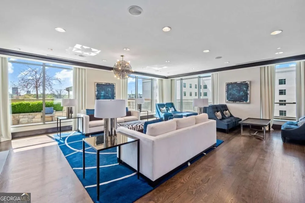 270 17th ST NW Atlanta, GA 30363