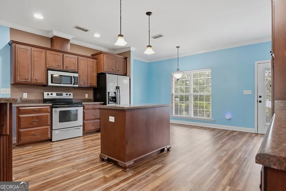 100 Kendal LN Leesburg, GA 31763