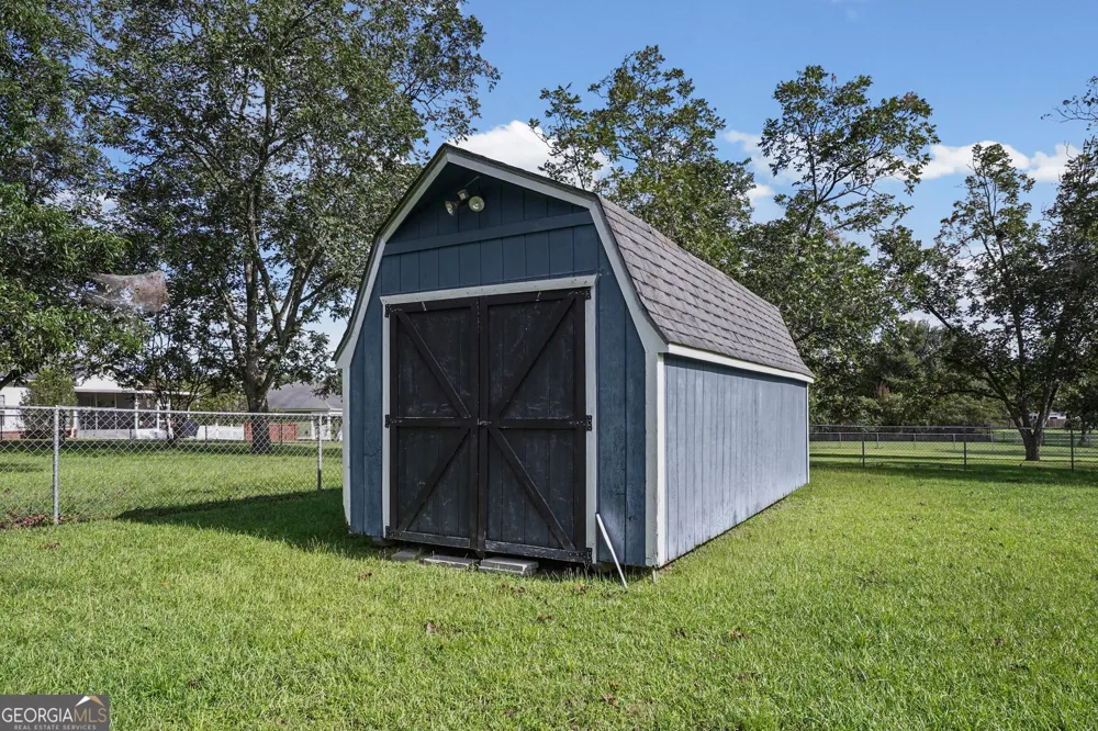 100 Kendal LN Leesburg, GA 31763
