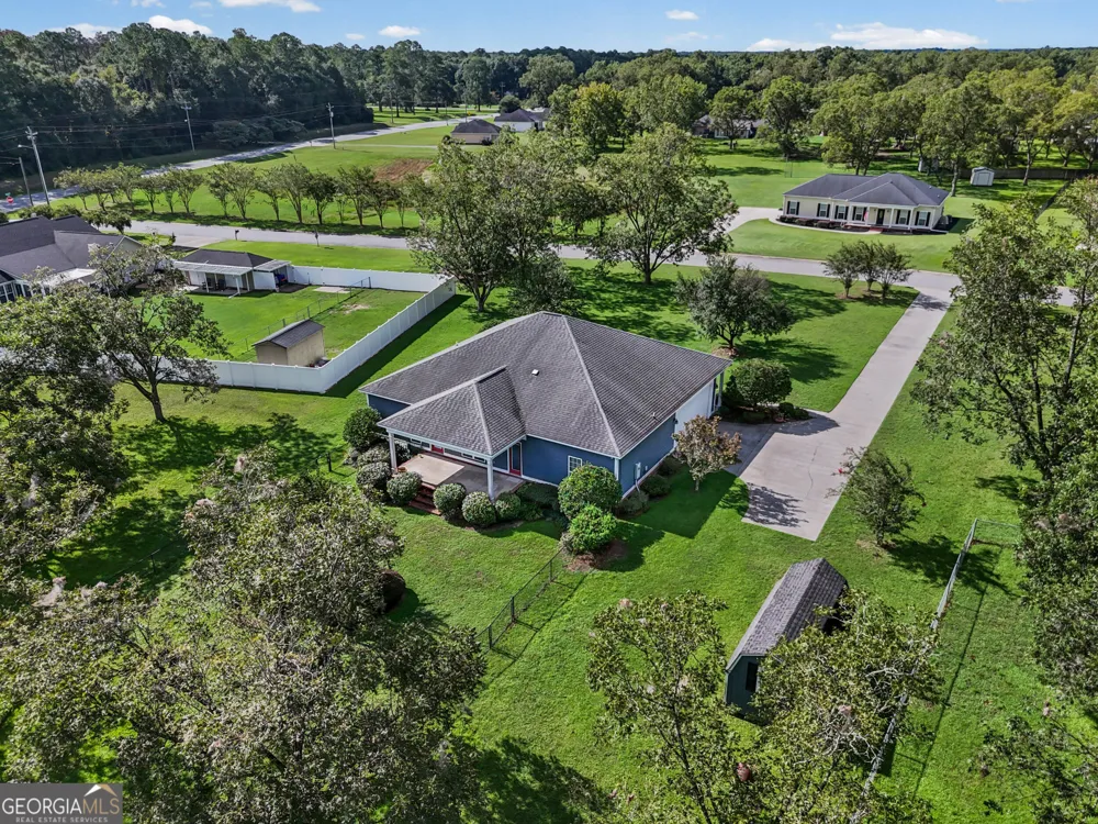 100 Kendal LN Leesburg, GA 31763