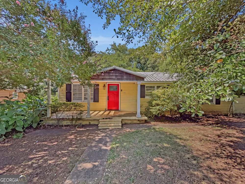 1748 E Broad ST Athens, GA 30601