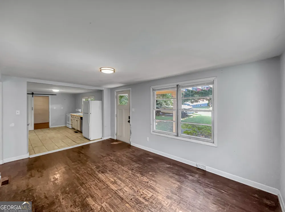 1748 E Broad ST Athens, GA 30601
